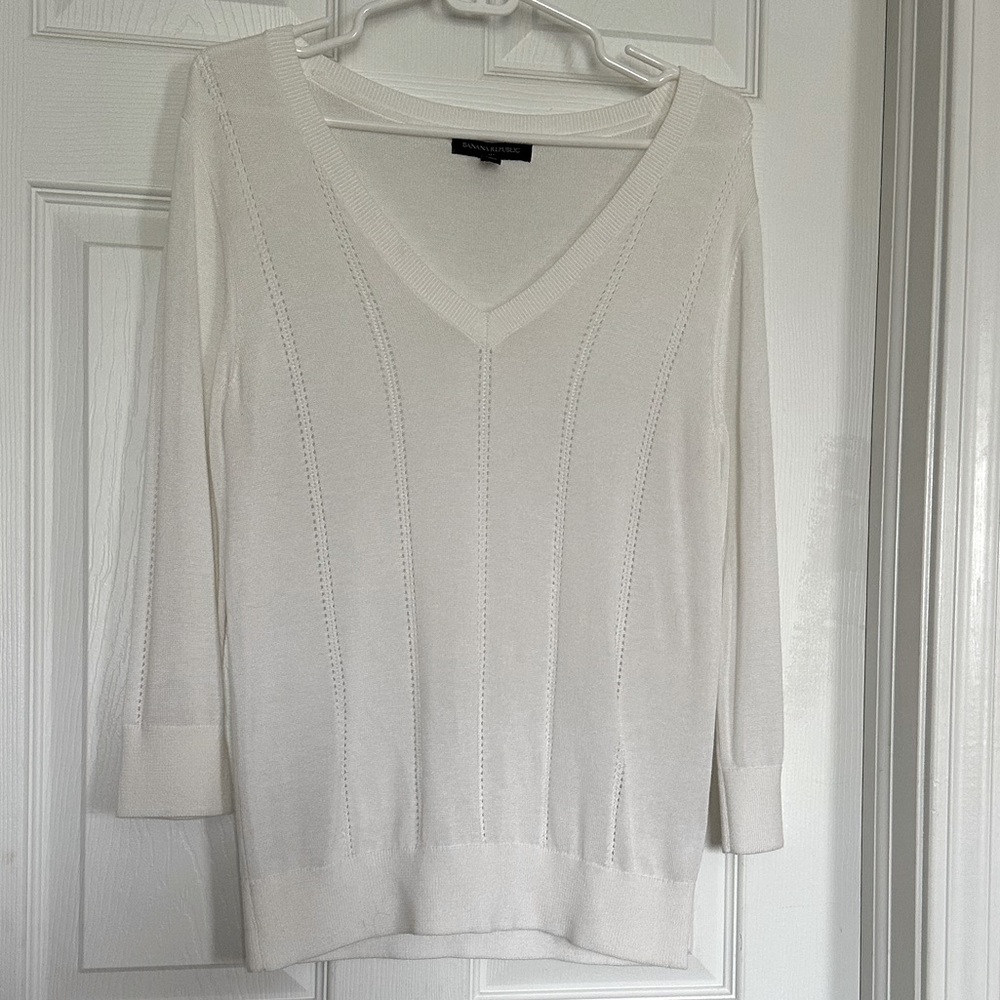 White banana republic M sweater